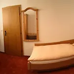 فندق غاستهوف كليفيلد 3*